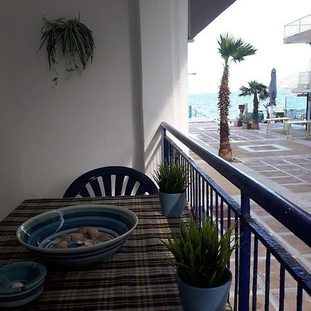 Cozy Seaside Apartment Loutraki Extérieur photo